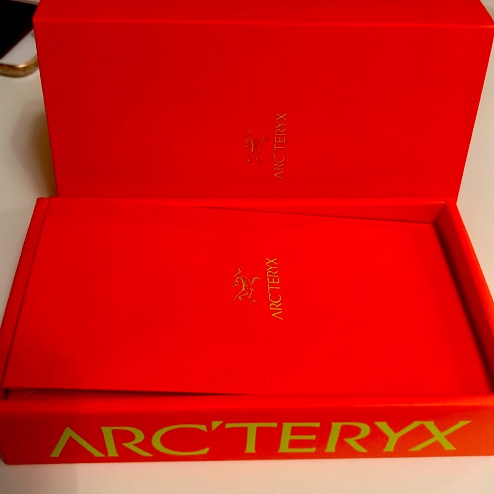 Arc teryx red envelope